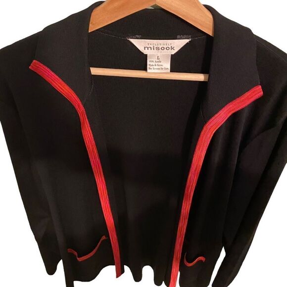 Exclusively Misook Black Knit Red Trim Open Front Cardigan in Size Large - Picture 4 of 6